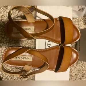 Steve Madden Dafodil Cognac sandals